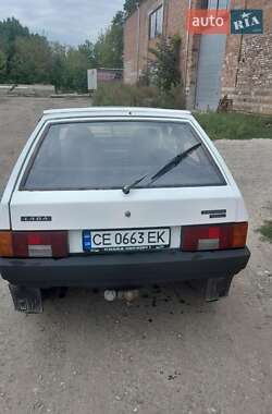 Хэтчбек ВАЗ / Lada 2109 1992 в Черновцах