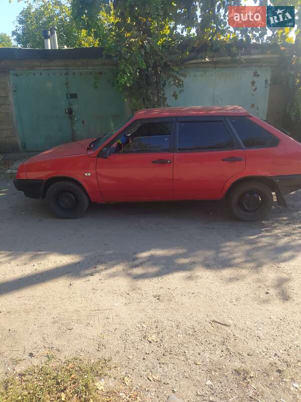 Хэтчбек ВАЗ / Lada 2109 1988 в Никополе фото 6 Хэтчбек ВАЗ / Lada 2109 1988 в Никополе