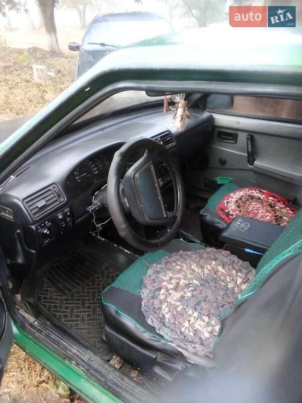 Хетчбек ВАЗ / Lada 2109 1991 в Олександрівці фото 3 Хетчбек ВАЗ / Lada 2109 1991 в Олександрівці