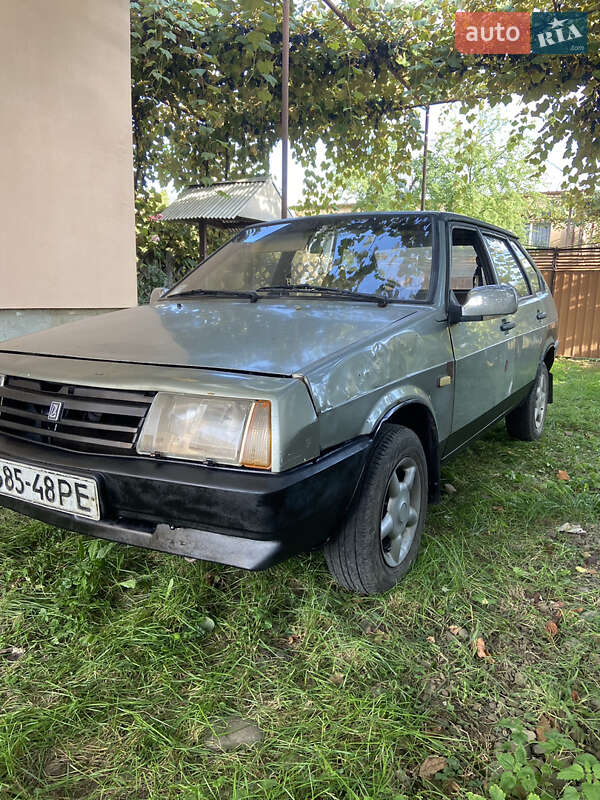 Хэтчбек ВАЗ / Lada 2109 1991 в Иршаве