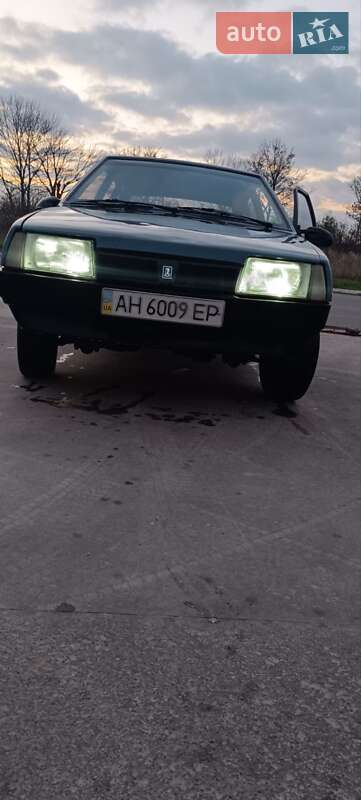 Хетчбек ВАЗ / Lada 2109 1993 в Синельниковому