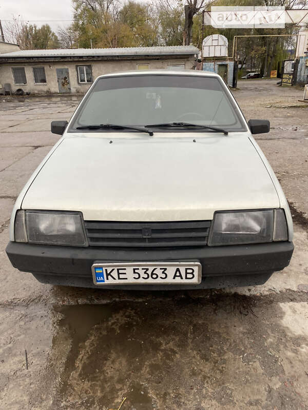Хэтчбек ВАЗ / Lada 2109 2002 в Днепре