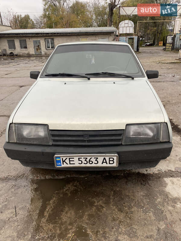 Хэтчбек ВАЗ / Lada 2109 2002 в Днепре