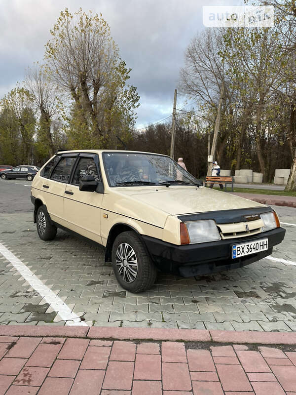 Хэтчбек ВАЗ / Lada 2109 1988 в Хмельницком
