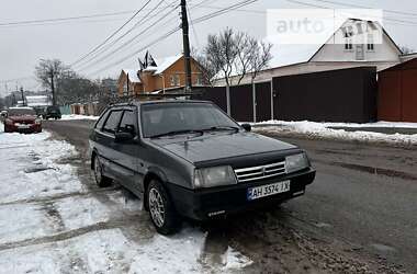 Хэтчбек ВАЗ / Lada 2109 1990 в Киеве