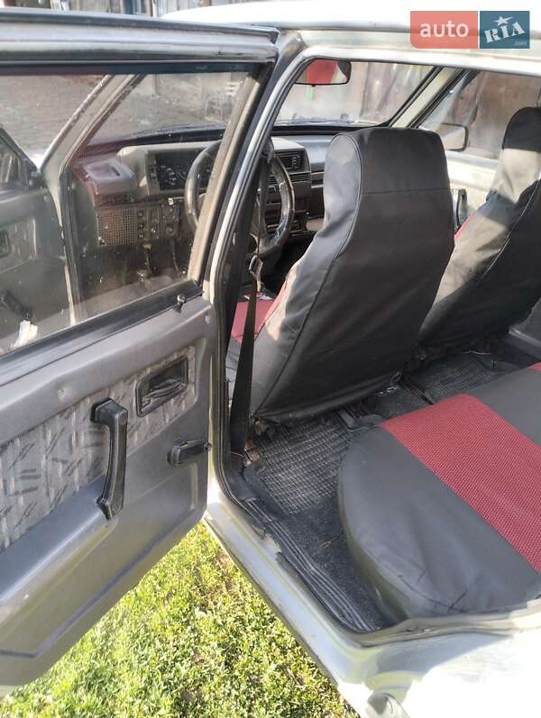 Хэтчбек ВАЗ / Lada 2109 1998 в Рахове