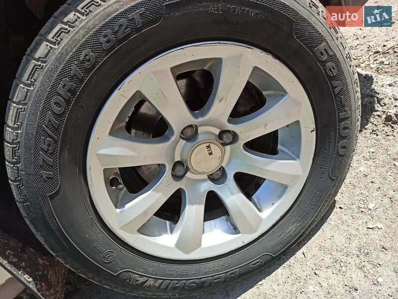 Хэтчбек ВАЗ / Lada 2109 2003 в Каменском фото 8 Хэтчбек ВАЗ / Lada 2109 2003 в Каменском