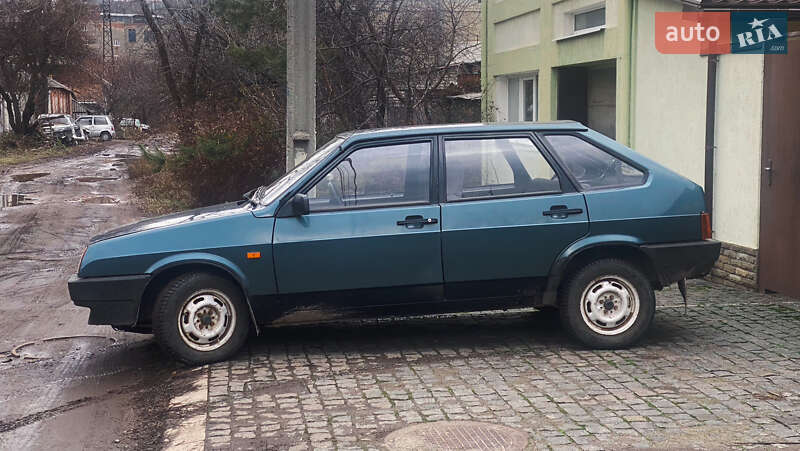 Хетчбек ВАЗ / Lada 2109 2000 в Харкові