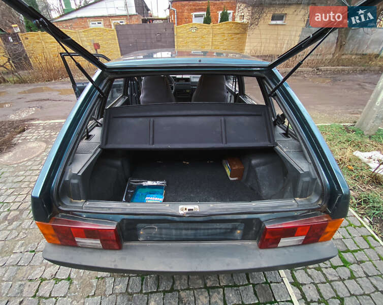 Хетчбек ВАЗ / Lada 2109 2000 в Харкові