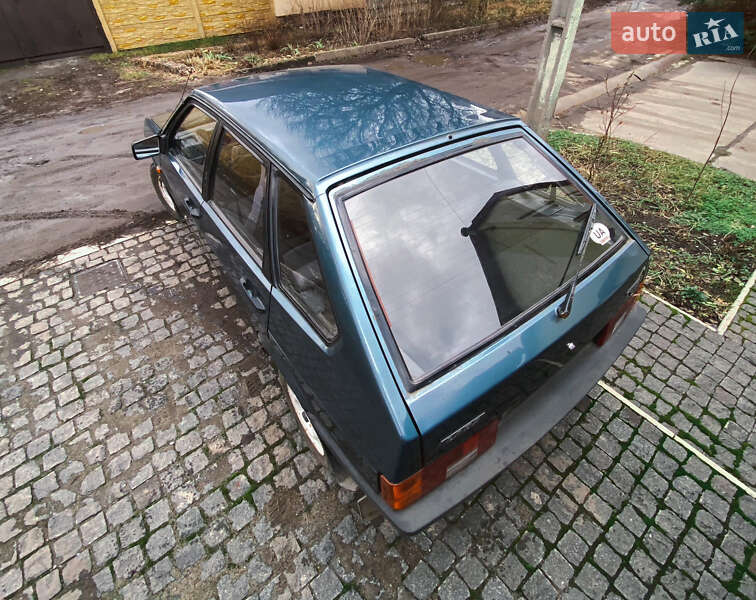 Хетчбек ВАЗ / Lada 2109 2000 в Харкові