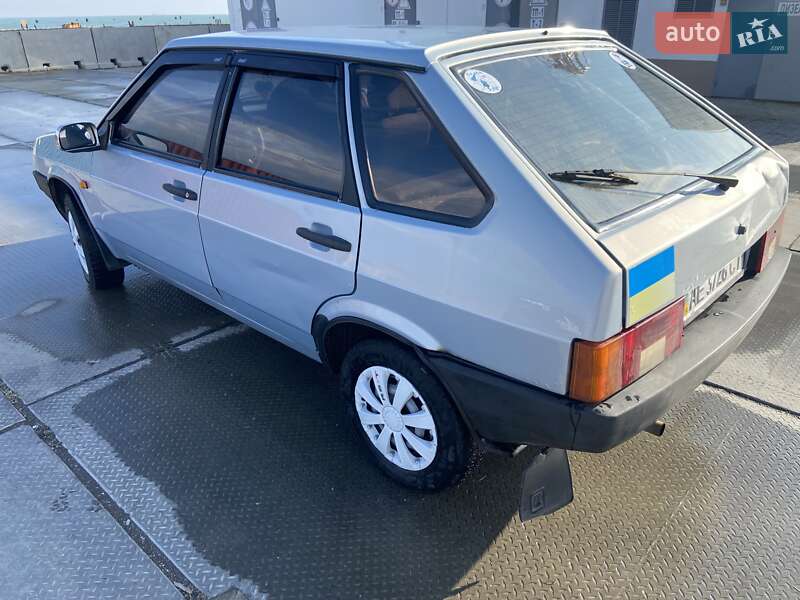 Хетчбек ВАЗ / Lada 2109 2004 в Одесі фото 3 Хетчбек ВАЗ / Lada 2109 2004 в Одесі