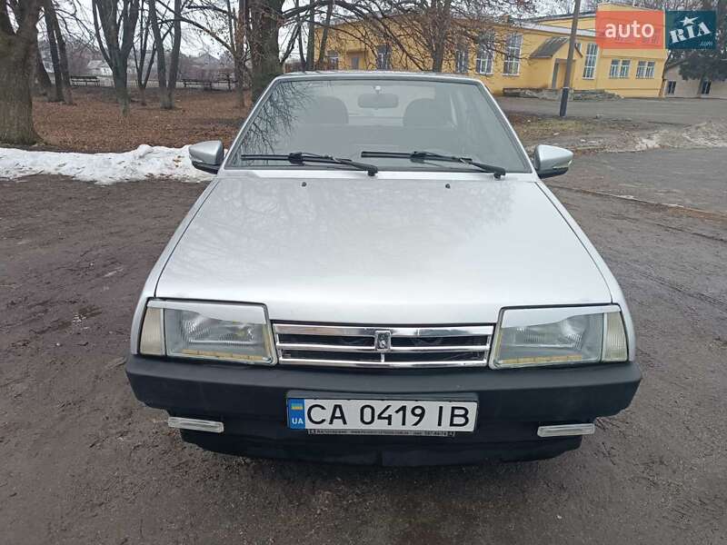 Хетчбек ВАЗ / Lada 2109 2001 в Шполі