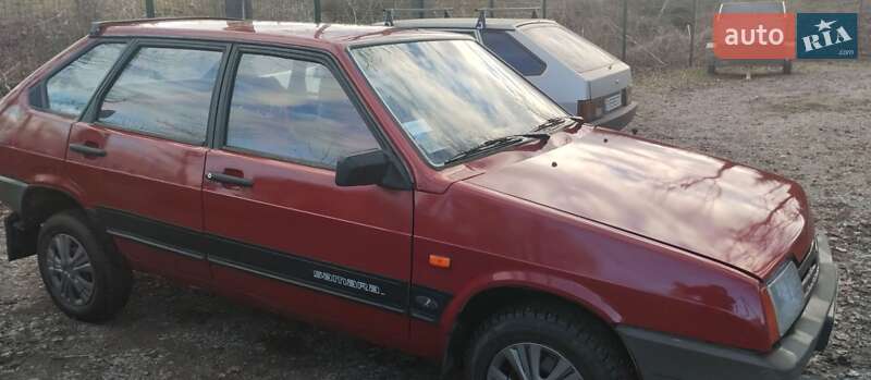 Хэтчбек ВАЗ / Lada 2109 1990 в Кривом Озере