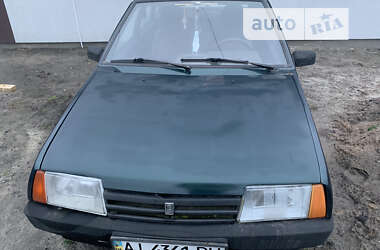Хэтчбек ВАЗ / Lada 2109 2003 в Вышгороде