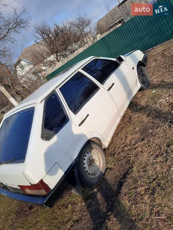 Хэтчбек ВАЗ / Lada 2109 1988 в Семеновке