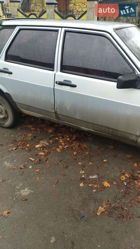 Хэтчбек ВАЗ / Lada 2109 2004 в Шептицькому фото 3 Хэтчбек ВАЗ / Lada 2109 2004 в Шептицькому