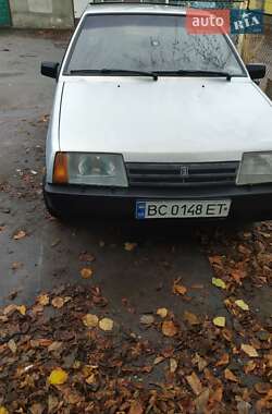Хэтчбек ВАЗ 2109 2004 в 