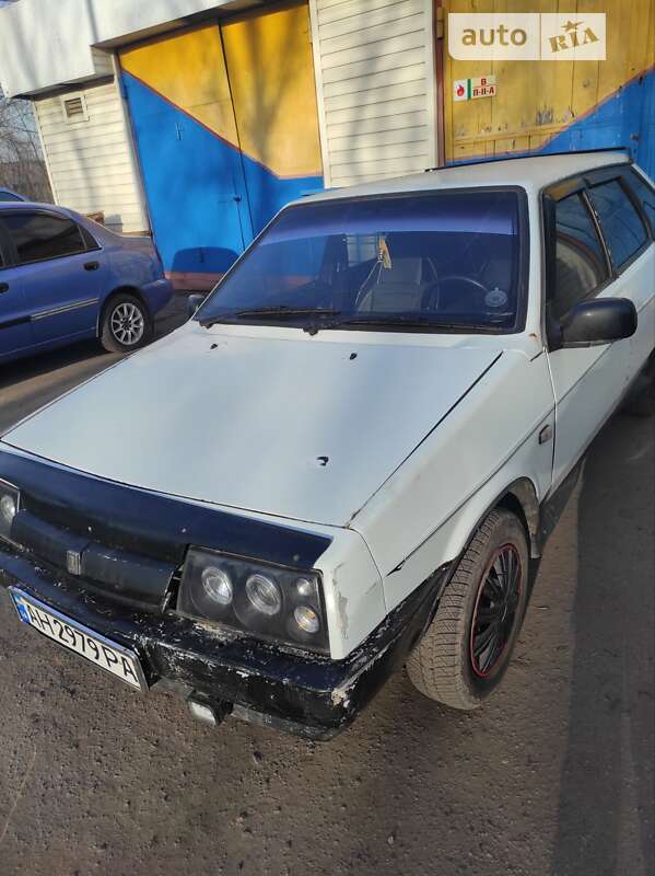 Хэтчбек ВАЗ / Lada 2109 1989 в Мирнограде