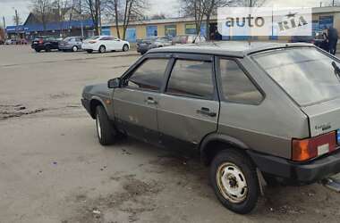 Хэтчбек ВАЗ 2109 1992 в 