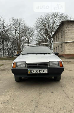 Хэтчбек ВАЗ / Lada 2109 2005 в Черновцах