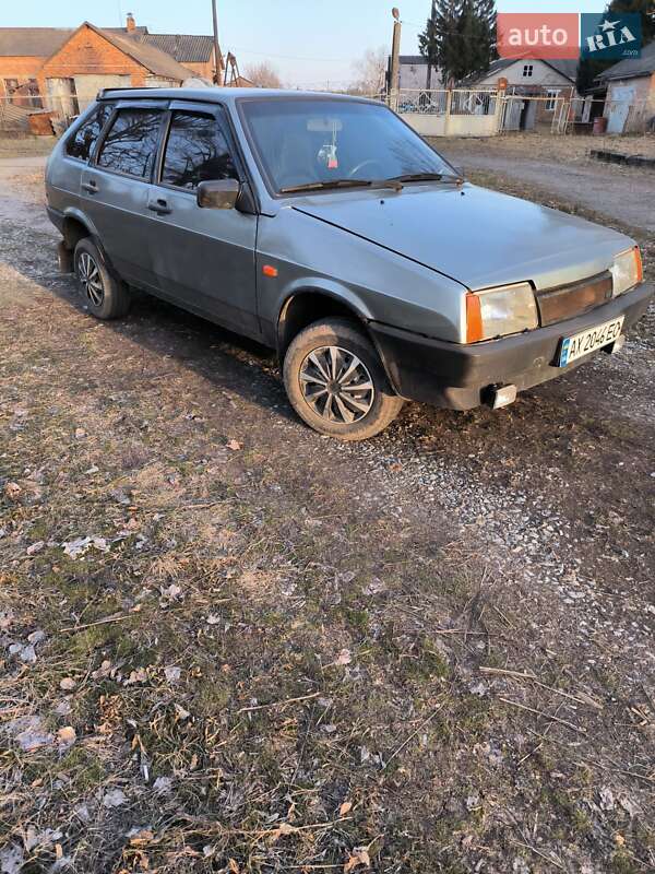 Хетчбек ВАЗ / Lada 2109 1995 в Харкові