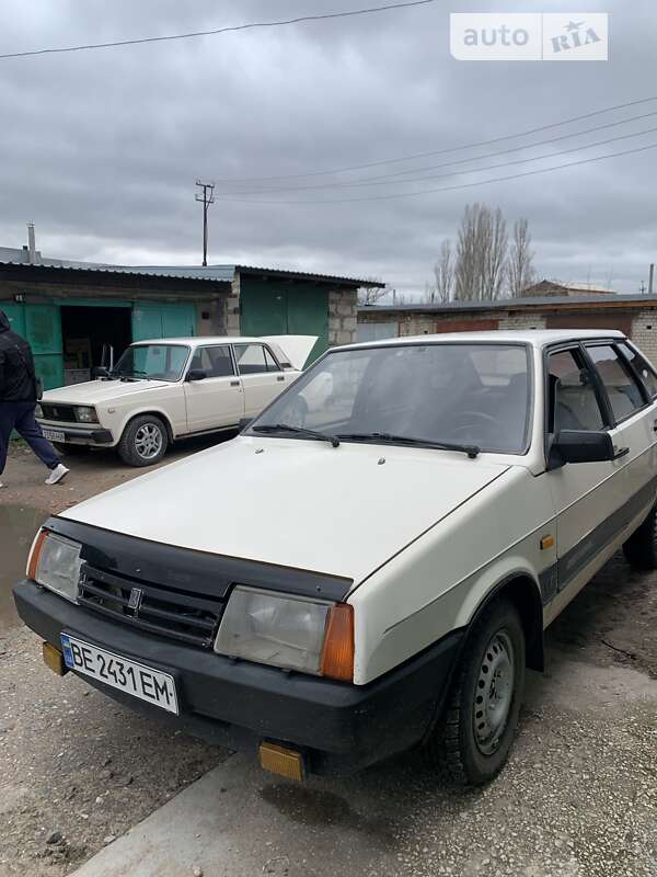 Хэтчбек ВАЗ / Lada 2109 1995 в Николаеве