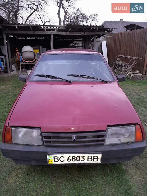 Хэтчбек ВАЗ / Lada 2109 1993 в Стрые