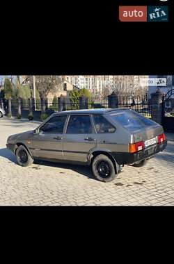 Хэтчбек ВАЗ / Lada 2109 2002 в Звягеле