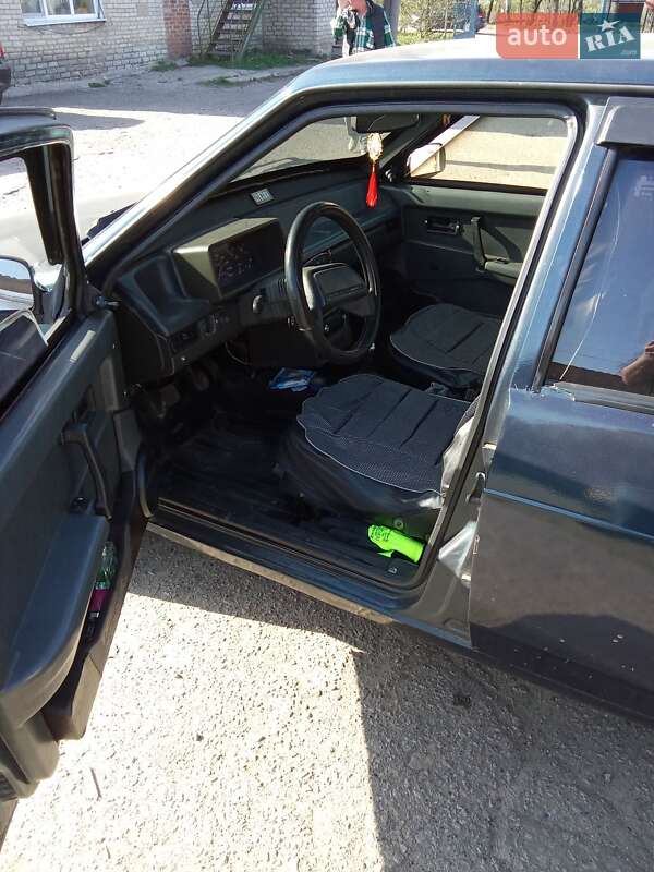 Хэтчбек ВАЗ / Lada 2109 1996 в Змиеве