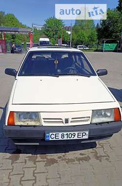 Хетчбек ВАЗ / Lada 2109 1990 в Чернівцях