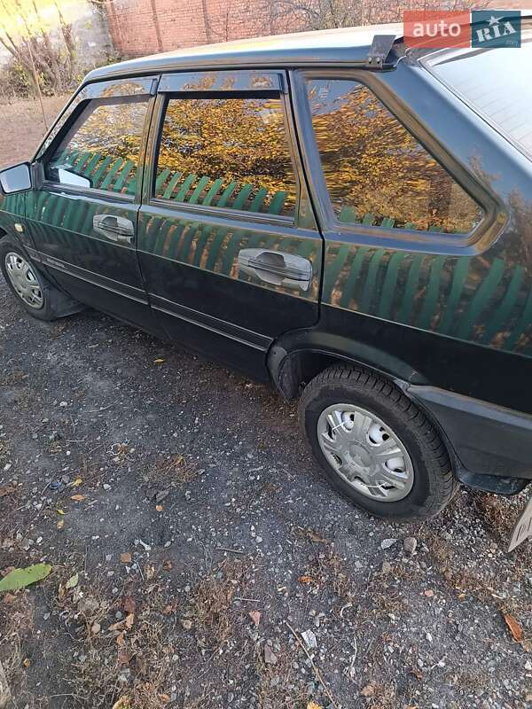 Хэтчбек ВАЗ / Lada 2109 2005 в Сахновщине