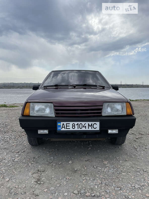 Хэтчбек ВАЗ / Lada 2109 2000 в Днепре