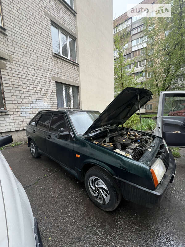 Хэтчбек ВАЗ / Lada 2109 2002 в Киеве