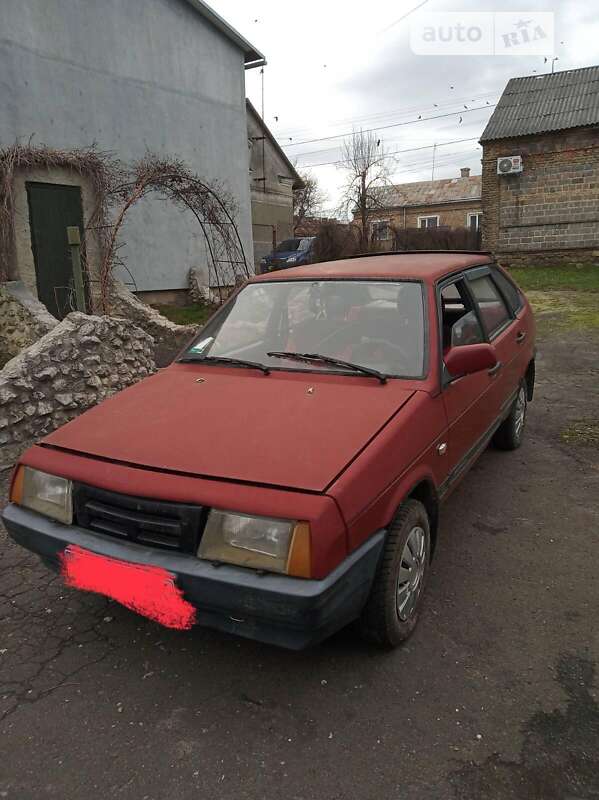 Хэтчбек ВАЗ / Lada 2109 1990 в Золочеве
