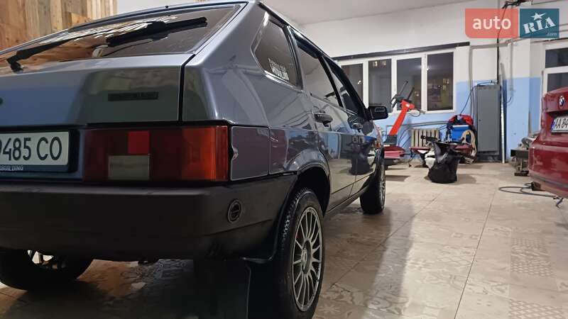 Хэтчбек ВАЗ / Lada 2109 2006 в Олевске