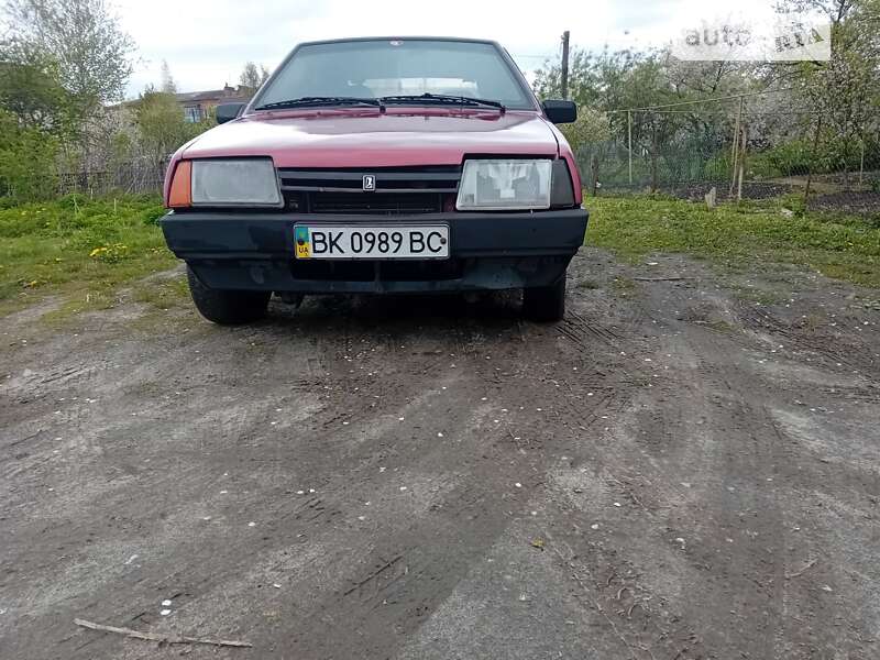 Хетчбек ВАЗ / Lada 2109 1988 в Полонному