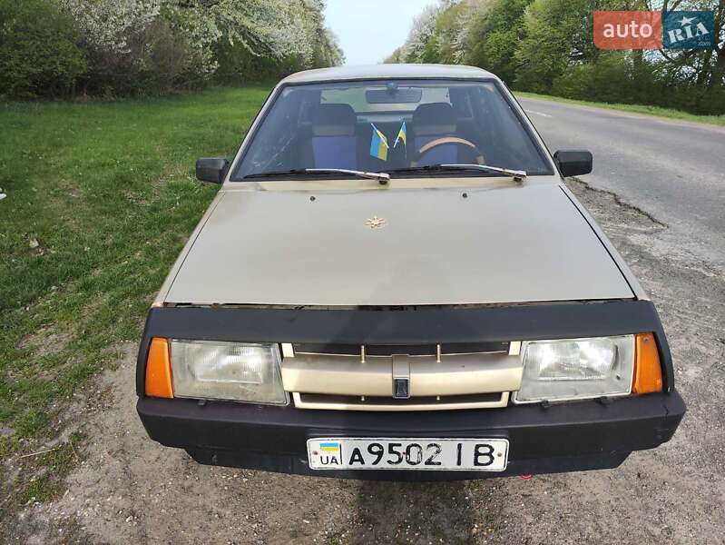 Хэтчбек ВАЗ / Lada 2109 1989 в Хмельницком фото 2 Хэтчбек ВАЗ / Lada 2109 1989 в Хмельницком