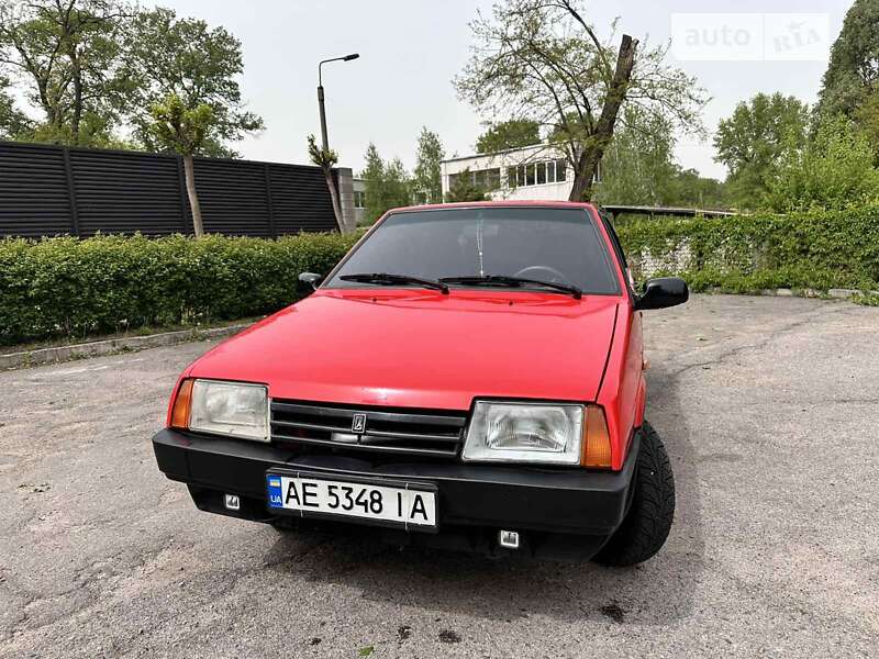 Хэтчбек ВАЗ / Lada 2109 1995 в Каменском