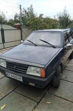 Хэтчбек ВАЗ / Lada 2109 2004 в Снятине