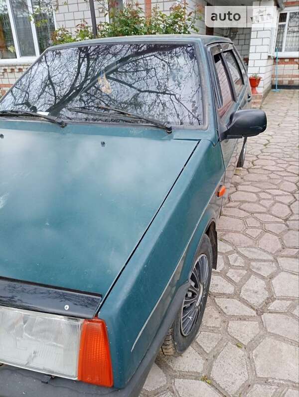 Хэтчбек ВАЗ / Lada 2109 1996 в Немирове