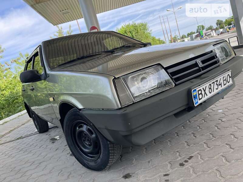 Хэтчбек ВАЗ / Lada 2109 1993 в Ярмолинцах