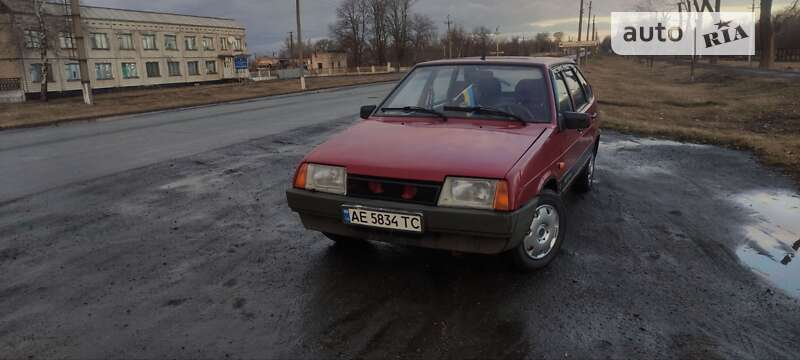 Хэтчбек ВАЗ / Lada 2109 1991 в Пятихатках