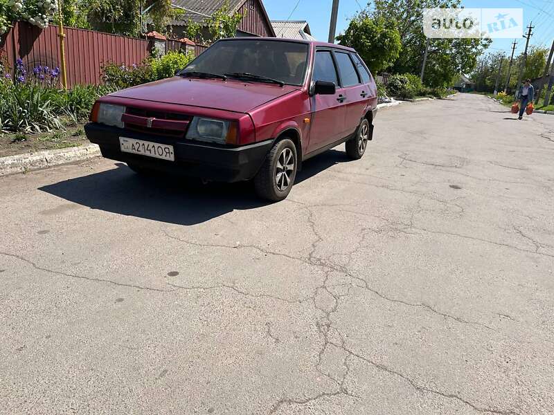 Хетчбек ВАЗ / Lada 2109 1993 в Веселиновому