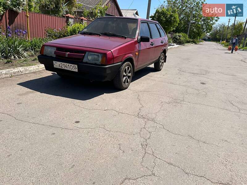 Хетчбек ВАЗ / Lada 2109 1993 в Веселиновому