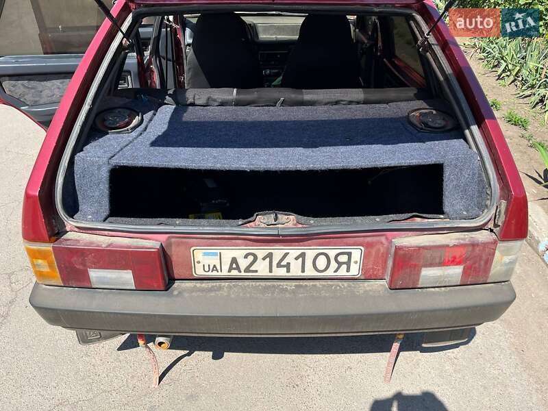Хетчбек ВАЗ / Lada 2109 1993 в Веселиновому
