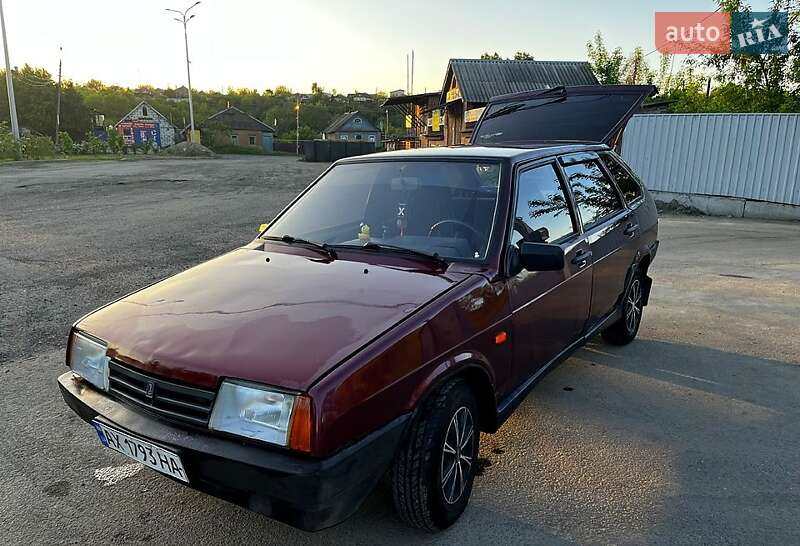 Хэтчбек ВАЗ / Lada 2109 2006 в Чугуеве фото 3 Хэтчбек ВАЗ / Lada 2109 2006 в Чугуеве