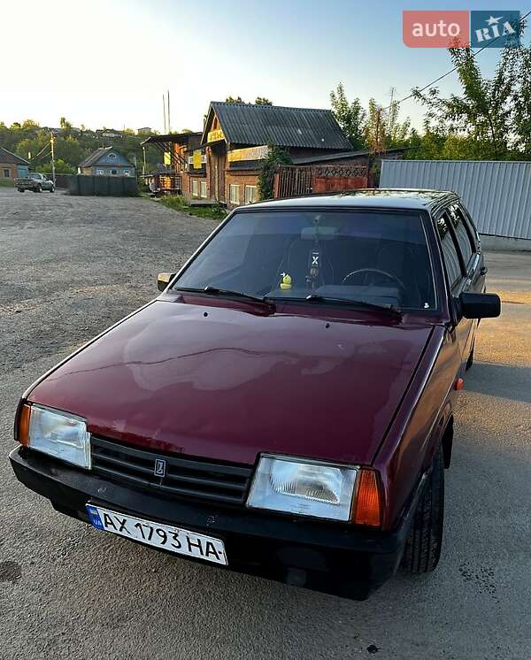 Хэтчбек ВАЗ / Lada 2109 2006 в Чугуеве фото 12 Хэтчбек ВАЗ / Lada 2109 2006 в Чугуеве