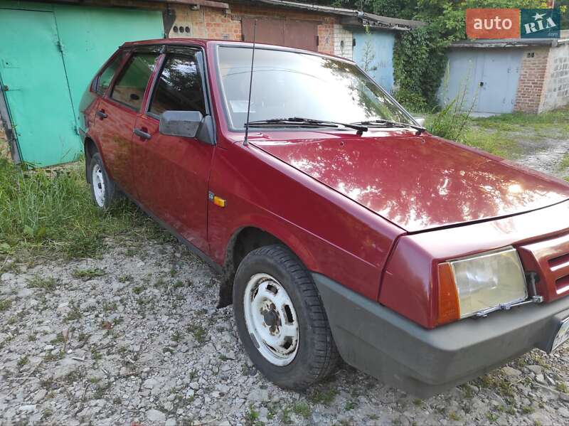 Хетчбек ВАЗ / Lada 2109 1991 в Чугуєві