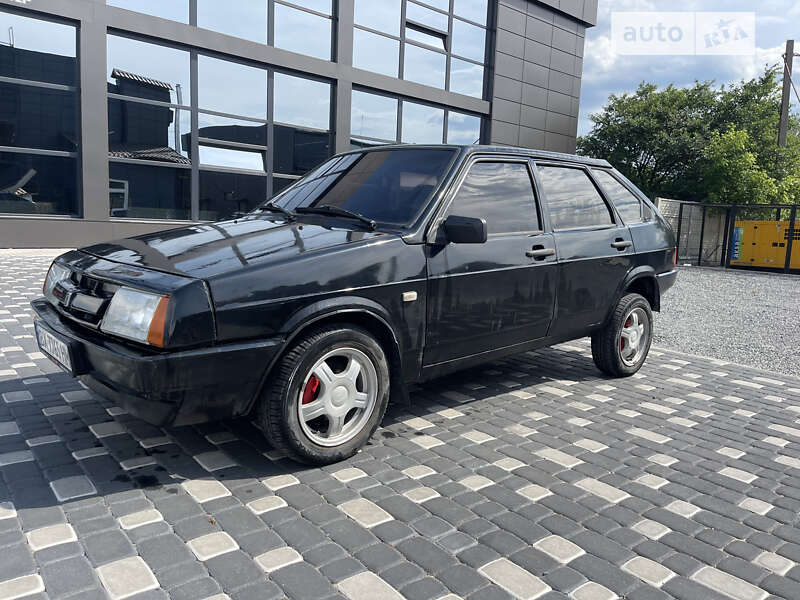 Хэтчбек ВАЗ / Lada 2109 1990 в Шепетовке