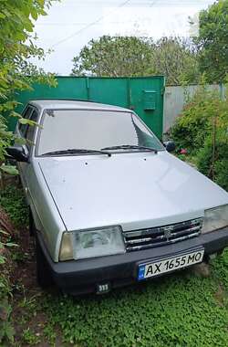 Хетчбек ВАЗ / Lada 2109 2003 в Краснограді